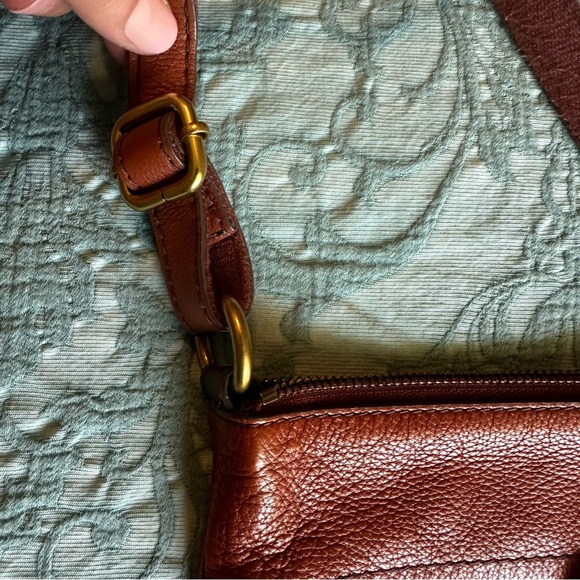 FOSSIL Reddish/Brown Cross Body Small Purse - Picture 5 of 8